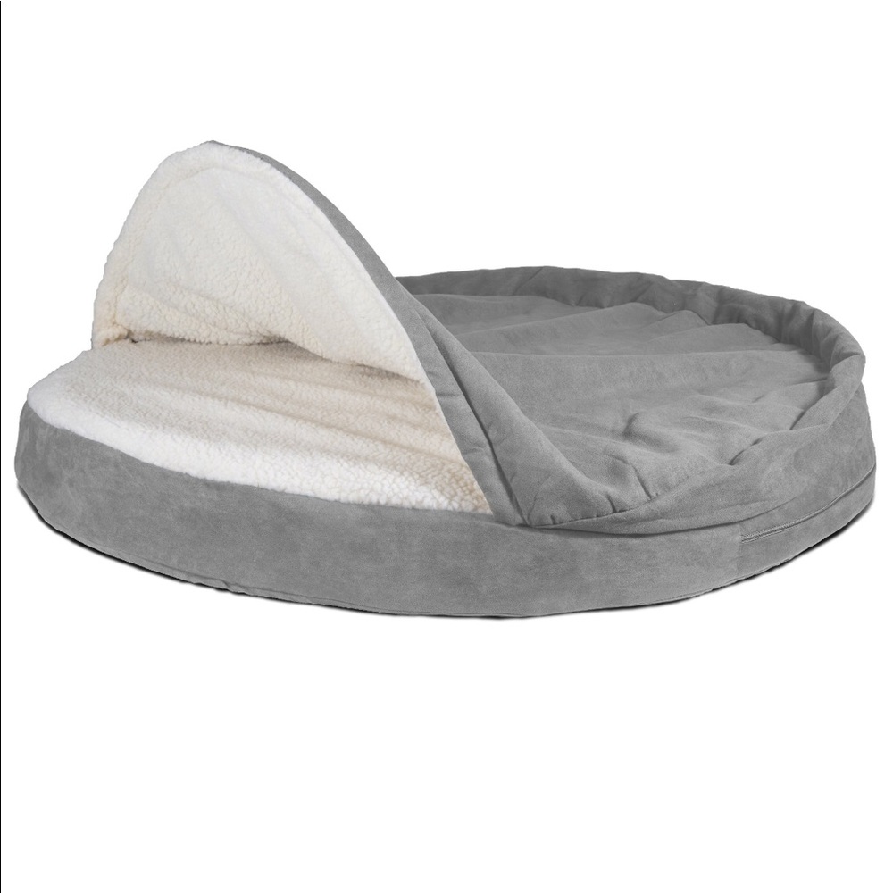 35’ Hooded Dog Bed